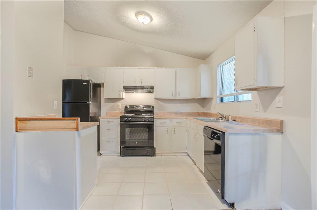 4745 Hairston Crossing Road Stone Mountain, GA 30083 - Photo 13 of 37