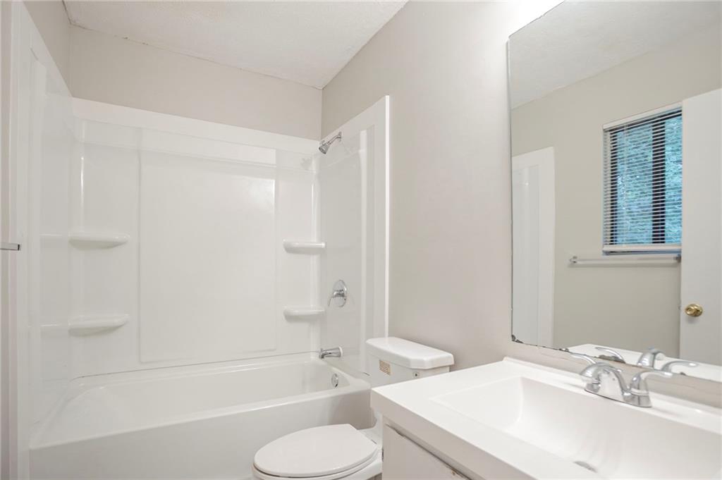 4745 Hairston Crossing Road Stone Mountain, GA 30083 - Photo 25 of 37