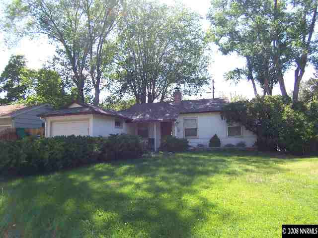 915 Primrose Street Reno, NV 89509 - Photo 1 of 9 a view of a back yard of the house