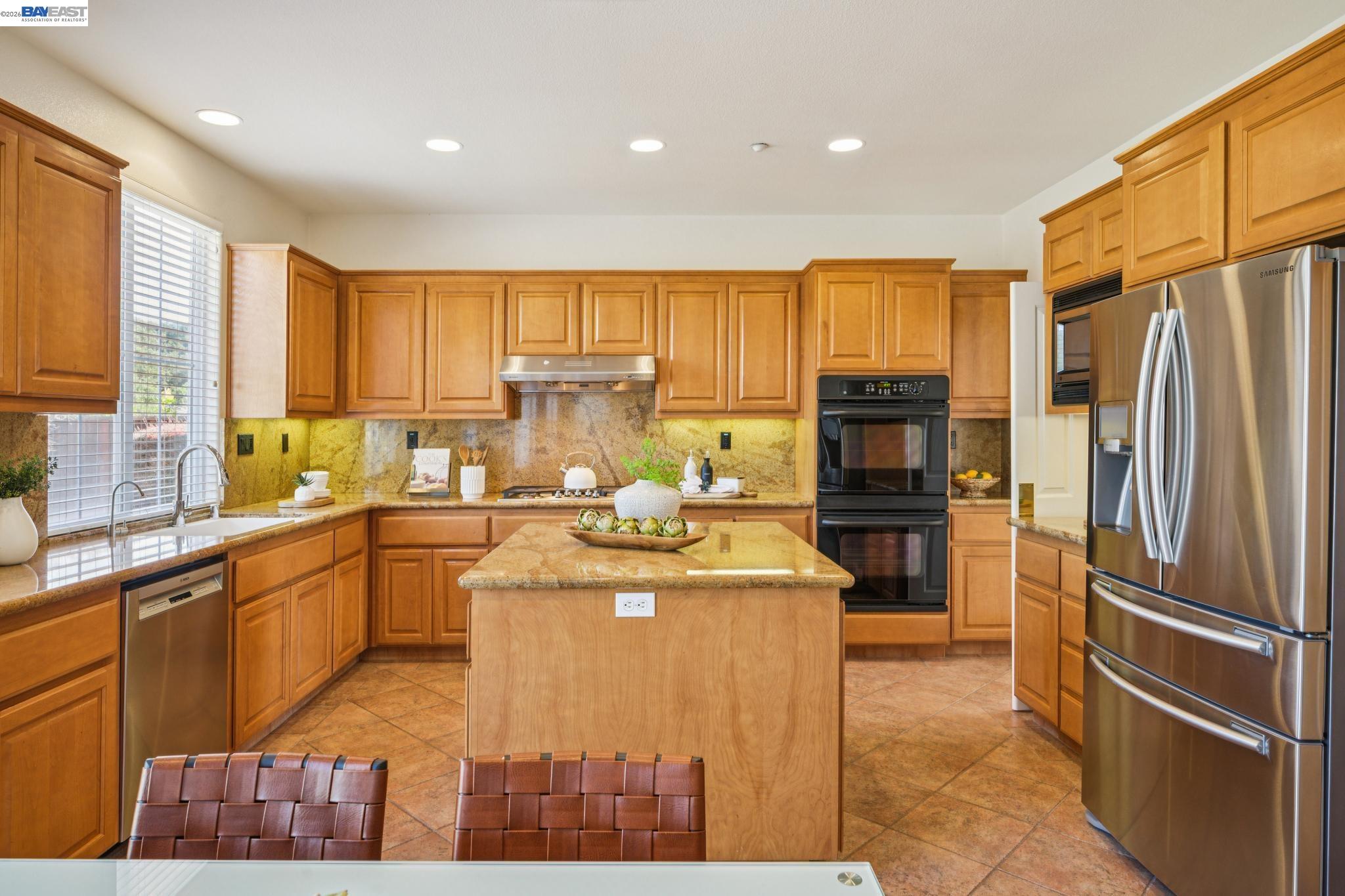 28862 Bay Heights Road Hayward, CA 94542 - Photo 19 of 59