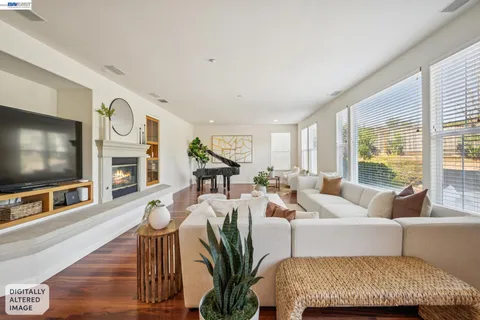 $1,985,000 | 28862 Bay Heights Road, Hayward, CA 94542