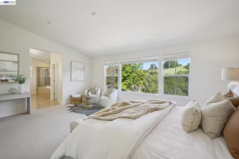 $1,985,000 | 28862 Bay Heights Road, Hayward, CA 94542