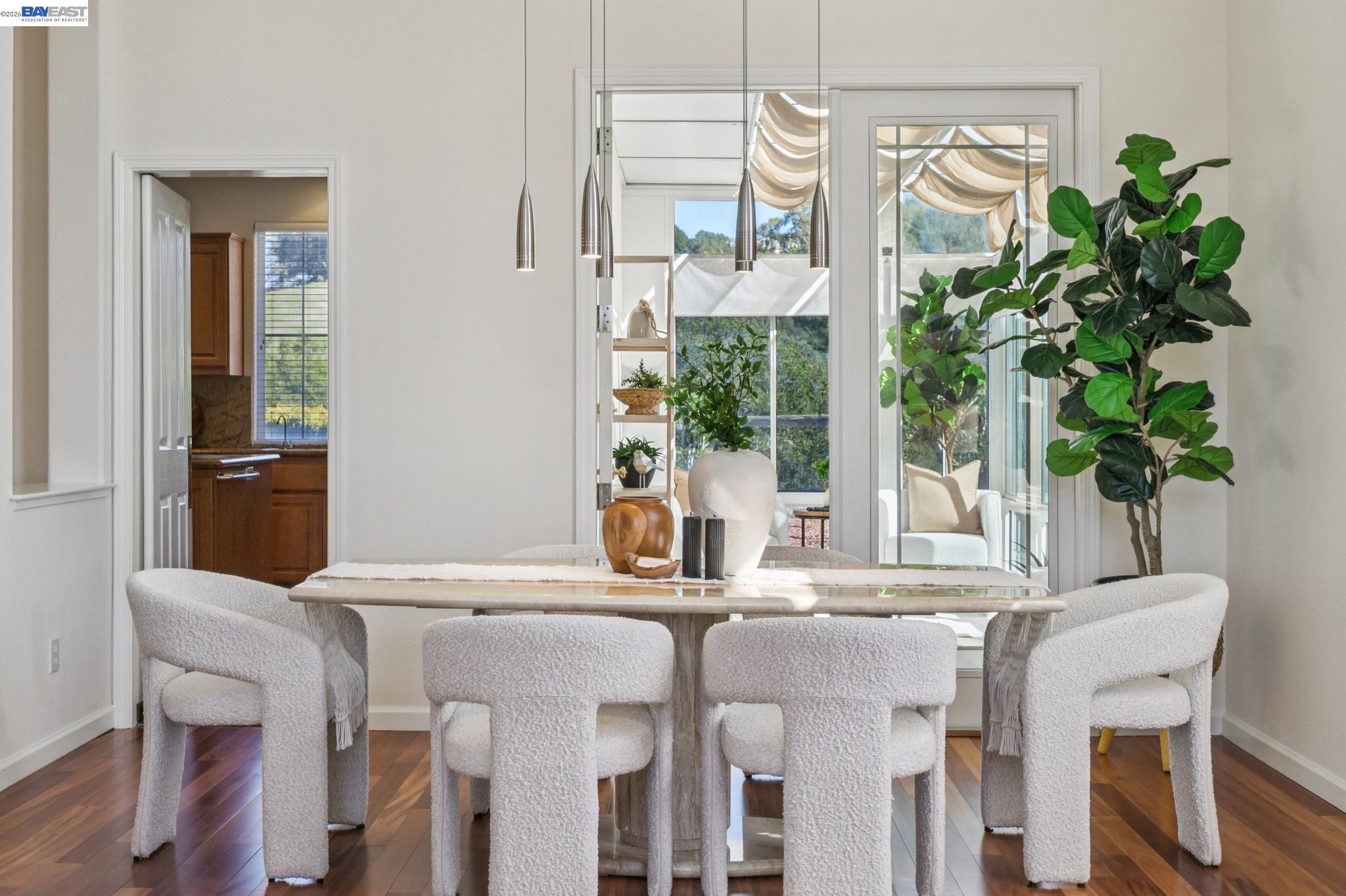 28862 Bay Heights Road Hayward, CA 94542 - Photo 4 of 59