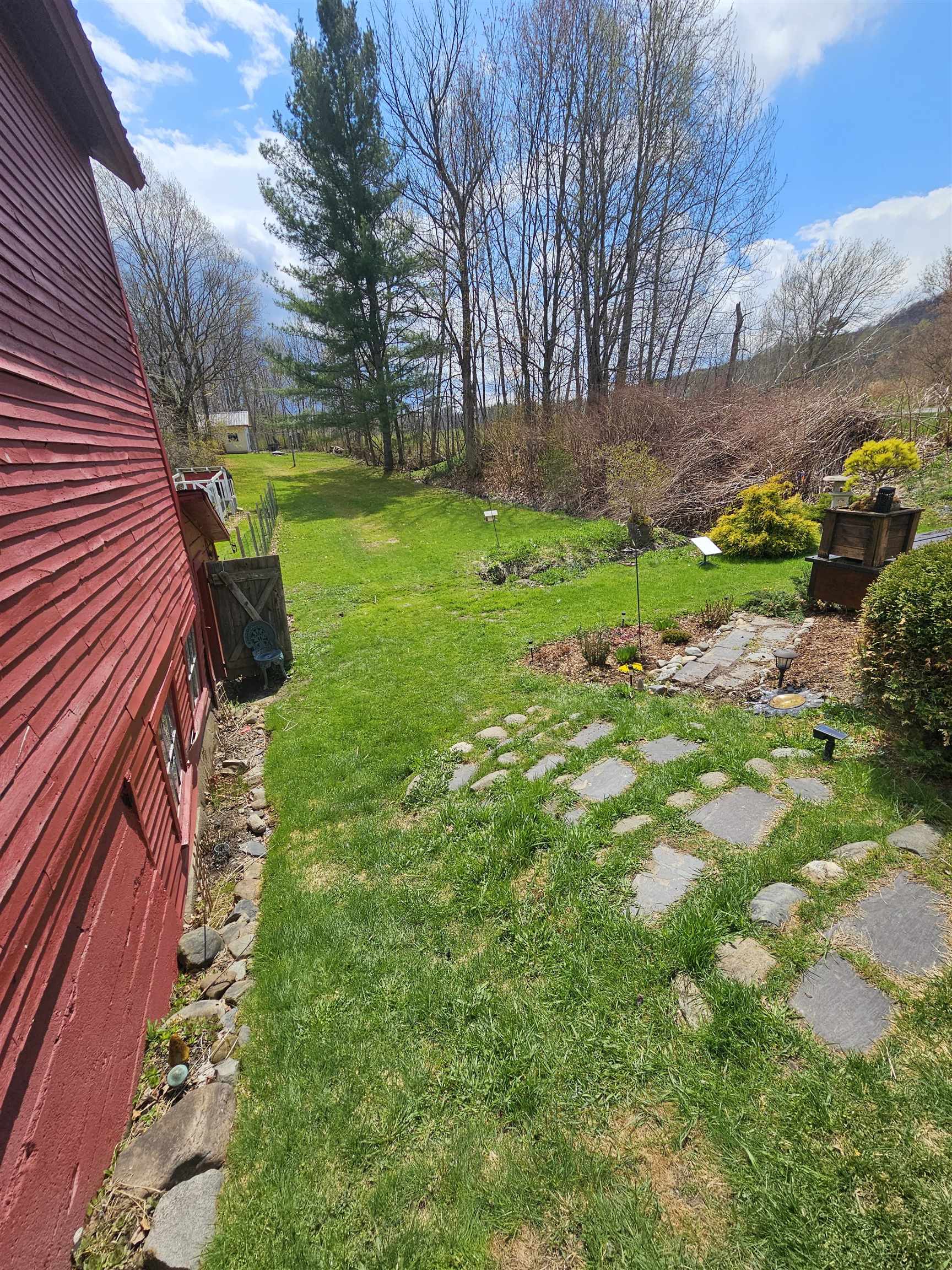 74 North Pleasant Street Troy, VT 05859 - Photo 39 of 57