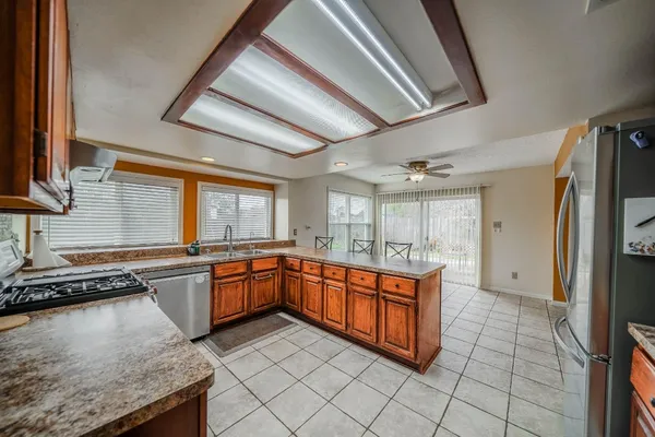 $3,000 | 3414 Ashfield Drive, Houston, TX 77082