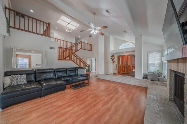 $3,000 | 3414 Ashfield Drive, Houston, TX 77082