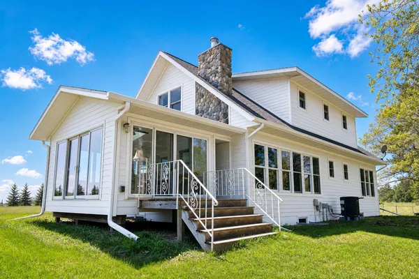 $650,000 | 18280 County 11, Park Rapids, MN 56470