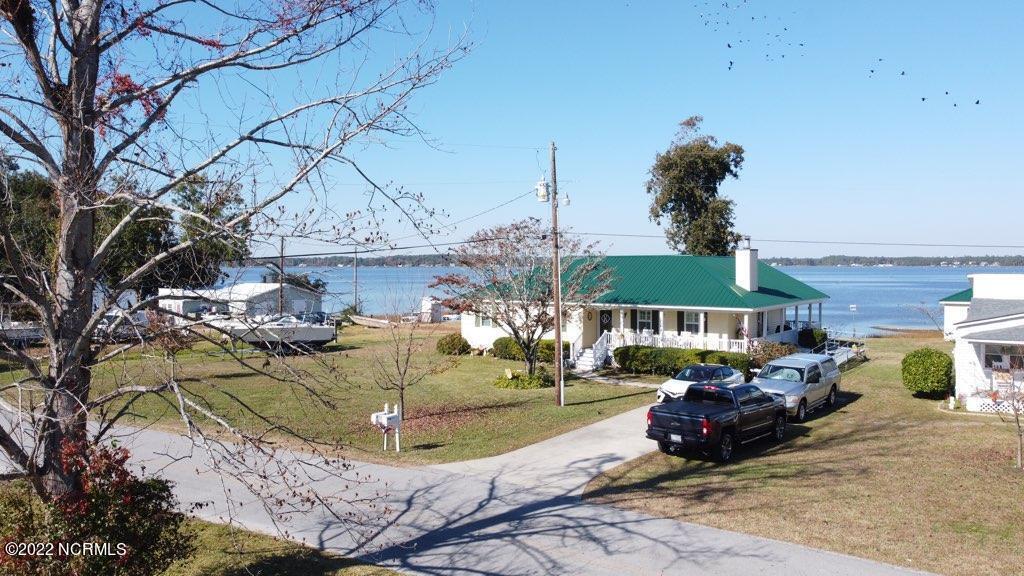 2307 Crab Point Loop Road Morehead City, NC 28557 - Photo 8 of 16 Possible 25' height view