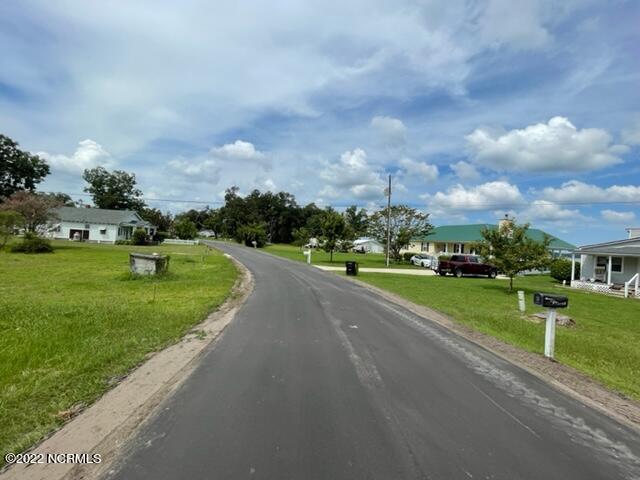 2307 Crab Point Loop Road Morehead City, NC 28557 - Photo 9 of 16 Street view west