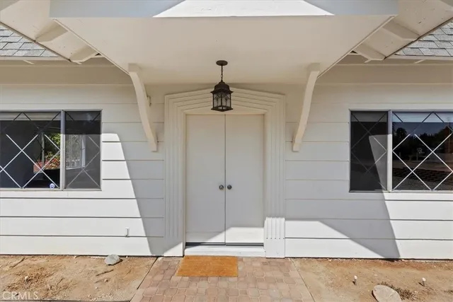 $1,099,995 | 10555 Robinson Avenue, Riverside, CA 92505