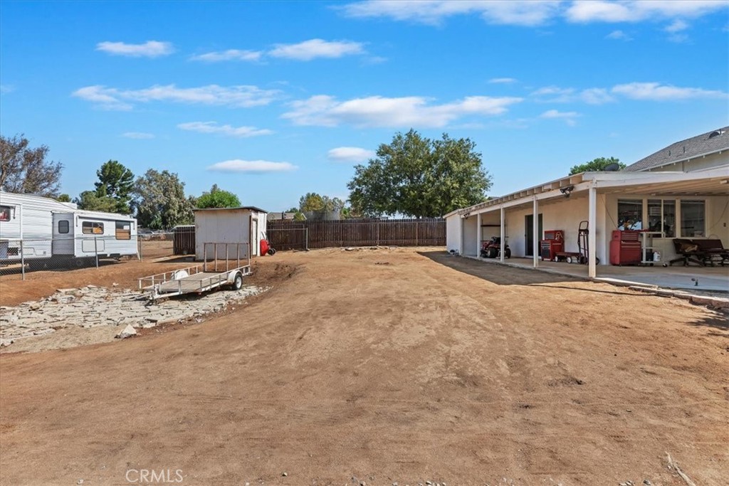 10555 Robinson Avenue Riverside, CA 92505 - Photo 58 of 65 a view of a house with a patio