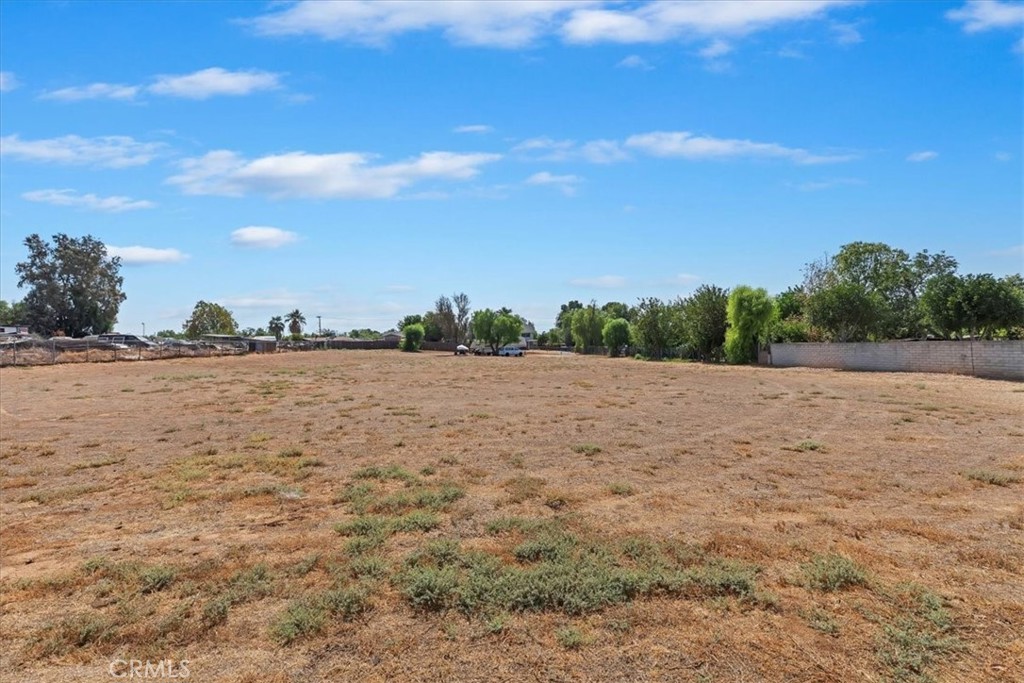 10555 Robinson Avenue Riverside, CA 92505 - Photo 63 of 65 a view of a lake view
