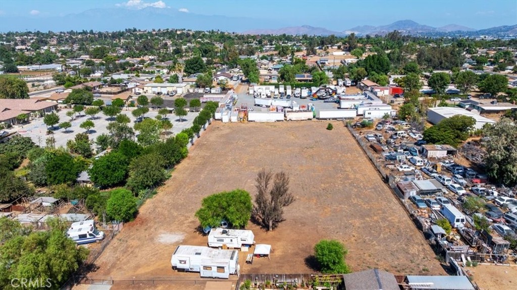 10555 Robinson Avenue Riverside, CA 92505 - Photo 9 of 65