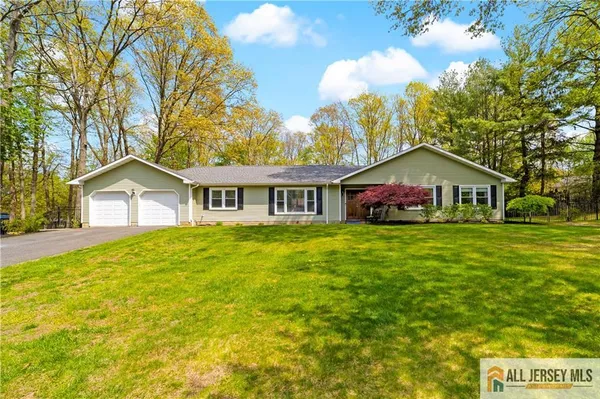 $824,900 | 7 Michelle Street, Monroe Township, NJ 08831