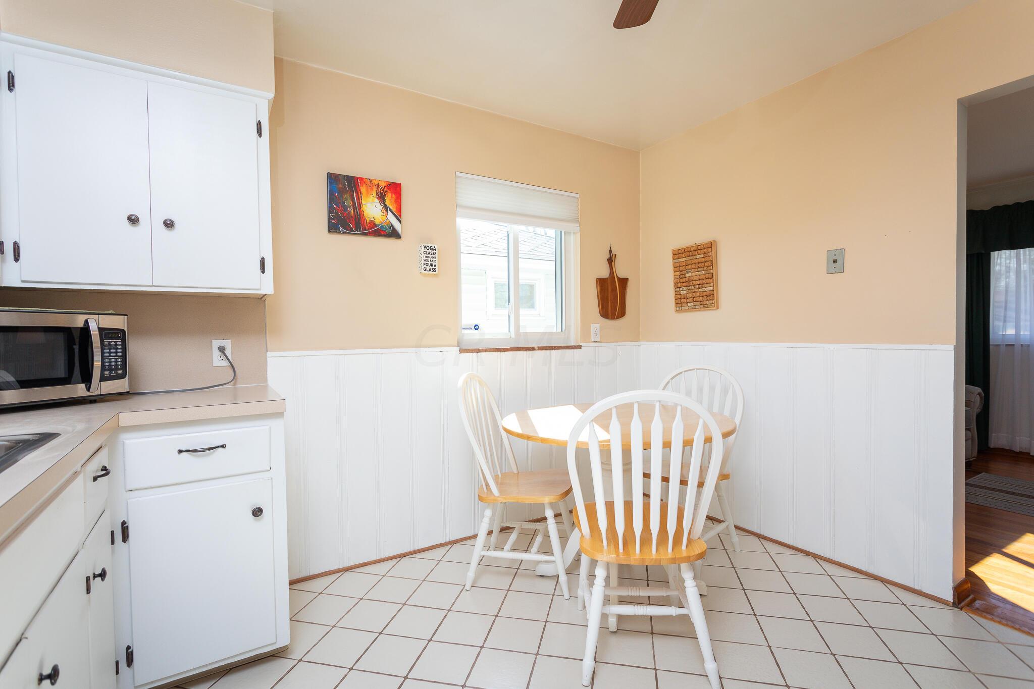 3800 Maize Road Columbus, OH 43224 - Photo 7 of 33 Kitchen