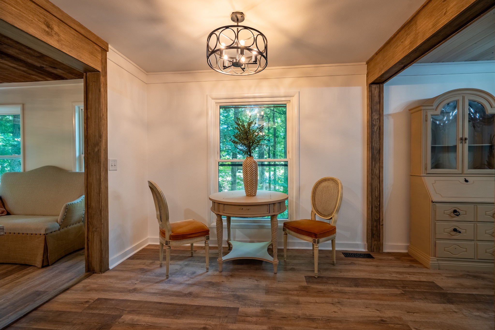 1017 Hayes Road Lawrenceburg, TN 38464 - Photo 15 of 56 Breakfast nook