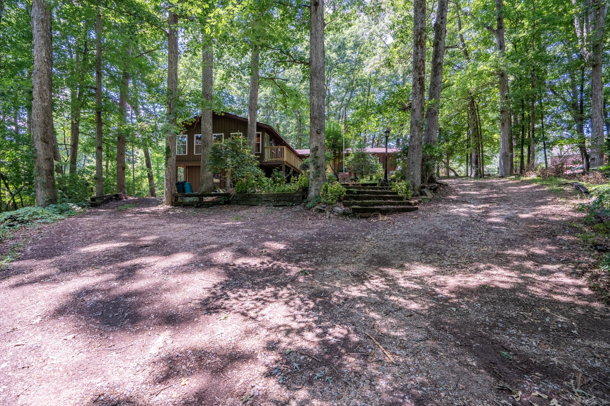 1017 Hayes Road Lawrenceburg, TN 38464 - Photo 2 of 56