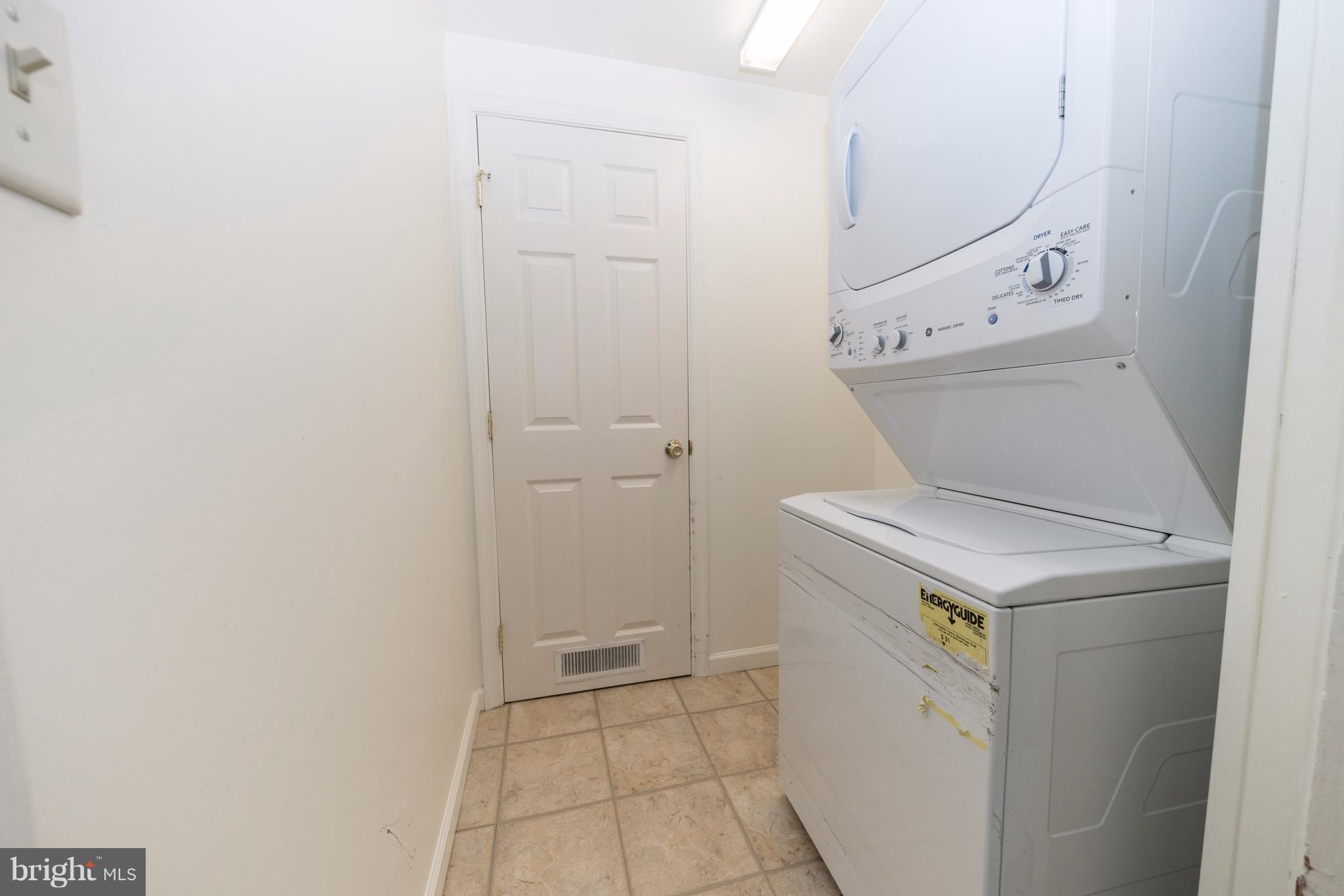 4305 Gross Mill Road Hampstead, MD 21074 - Photo 17 of 30 Laundry room