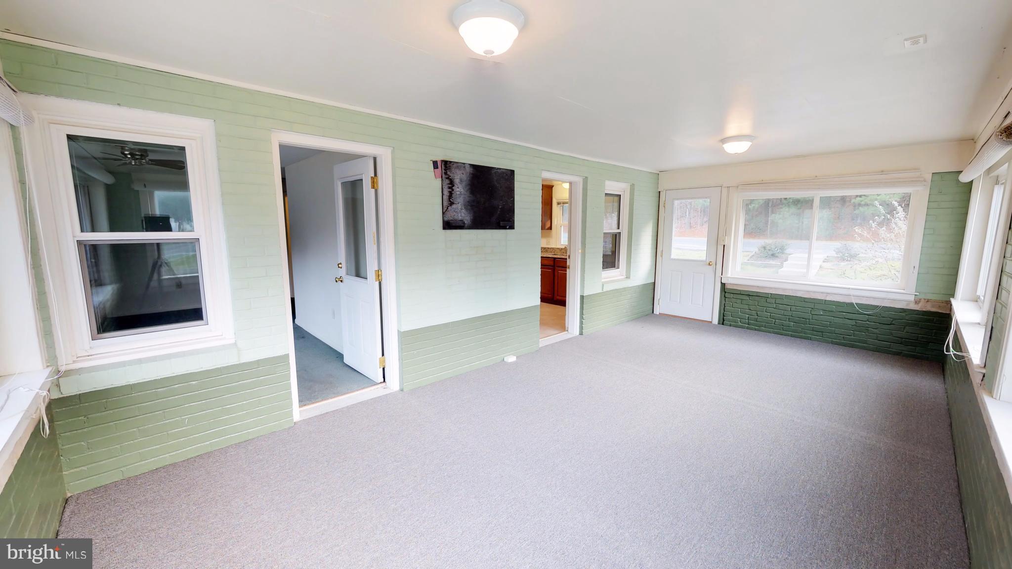 4305 Gross Mill Road Hampstead, MD 21074 - Photo 23 of 30 Sun room