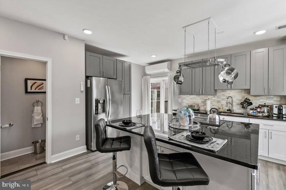 1449 South 32nd Street, Unit 2 Philadelphia, PA 19146 - Photo 8 of 19