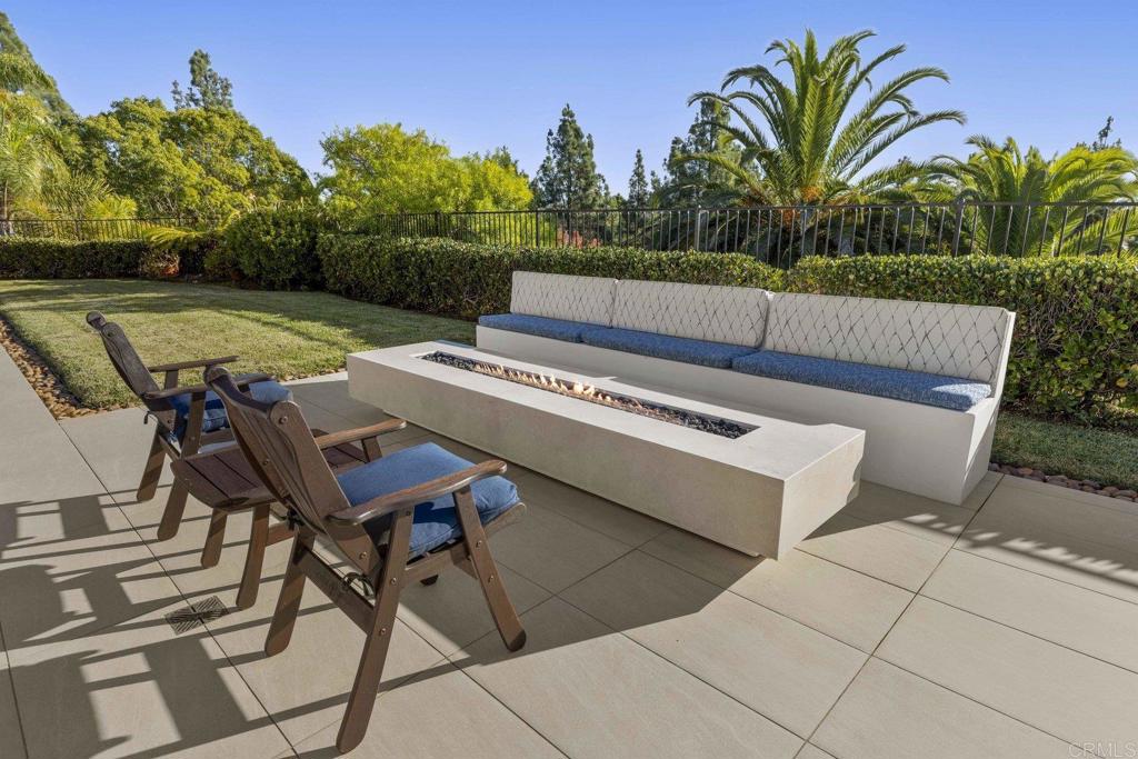 3226 Violet Ridge Encinitas, CA 92024 - Photo 28 of 54 a view of a backyard with sitting area