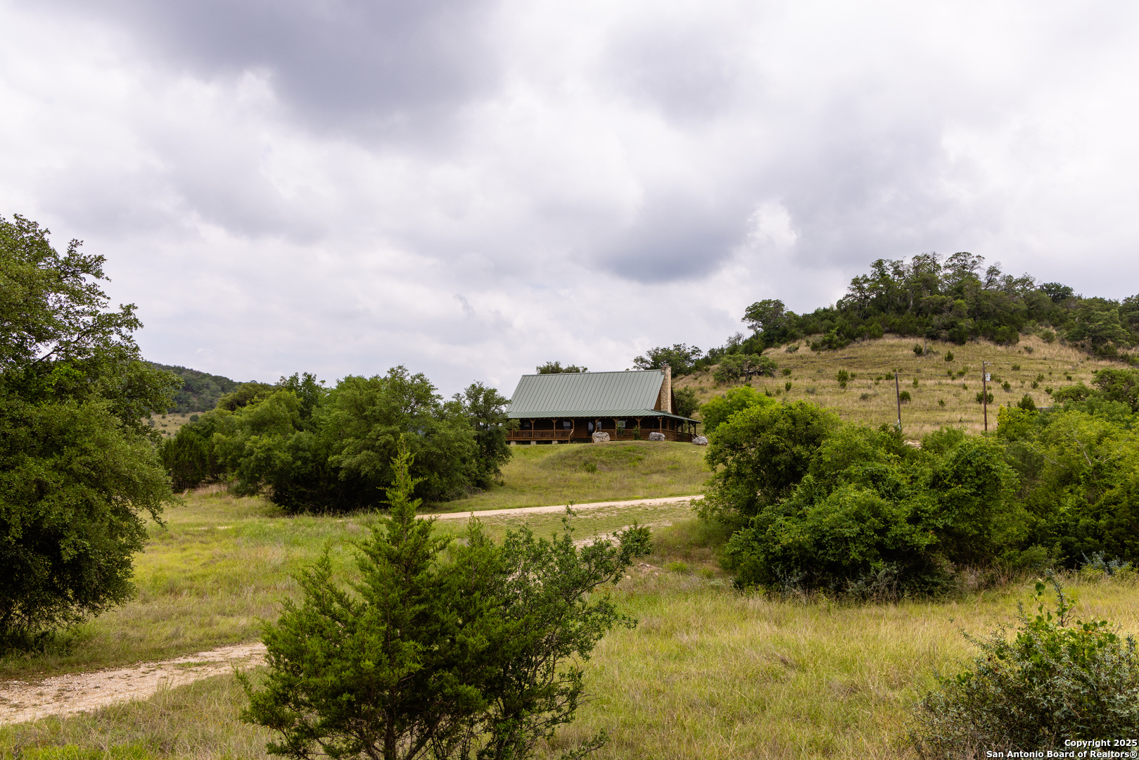 1616 Mickle Creek Road Medina, TX 78055 - Photo 4 of 18 a view of a garden
