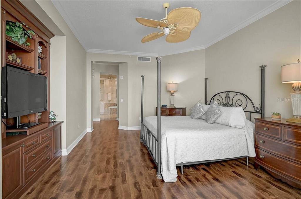 401 North Point Road, Unit 1001 Osprey, FL 34229 - Photo 23 of 60