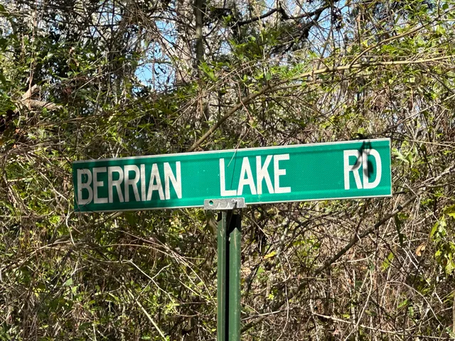 a view of sign board