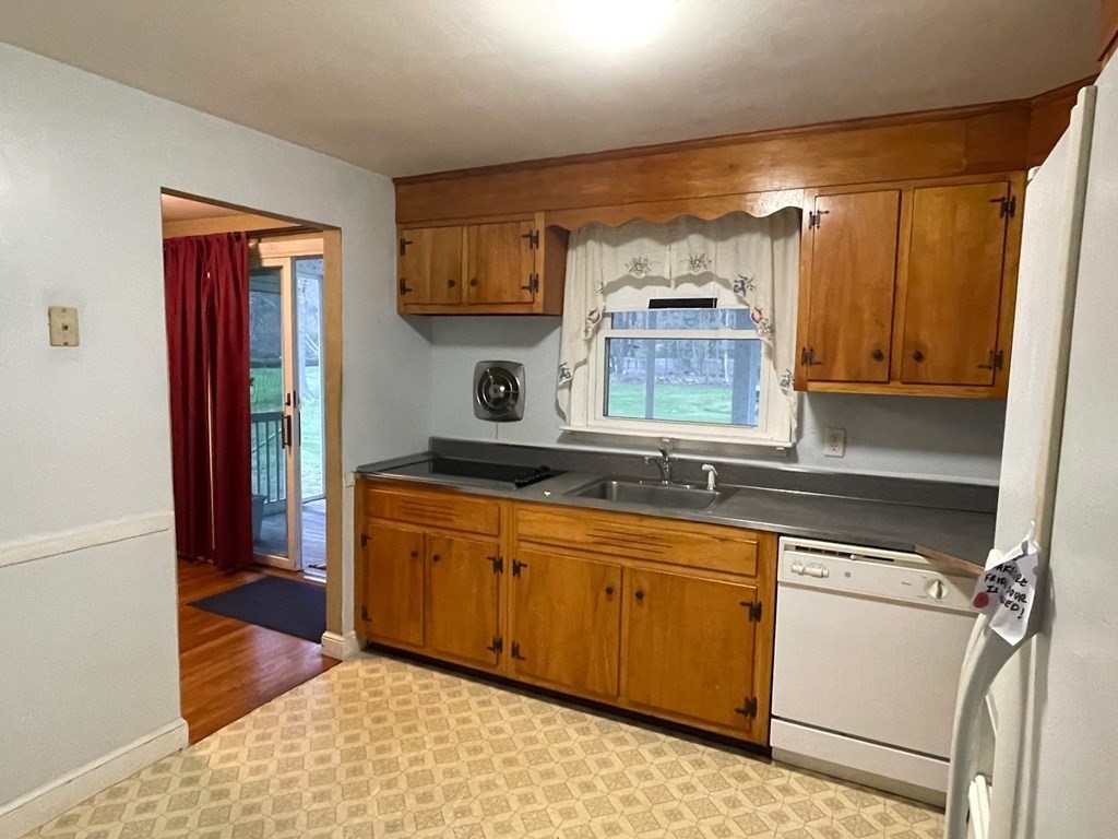 119 Page Road Bedford, MA 01730 - Photo 9 of 26