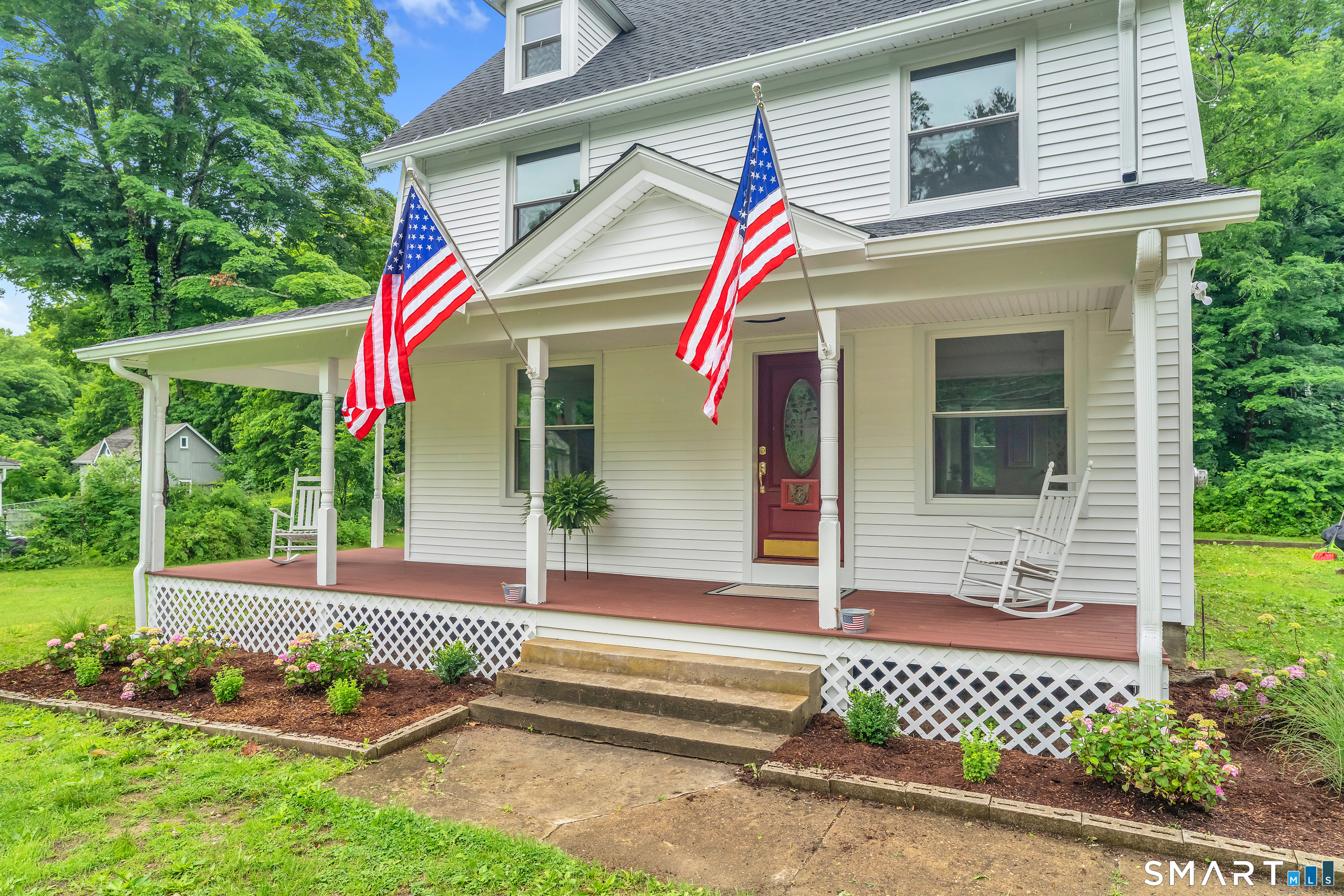 14 Main Street East Hampton, CT 06424 - Photo 2 of 39