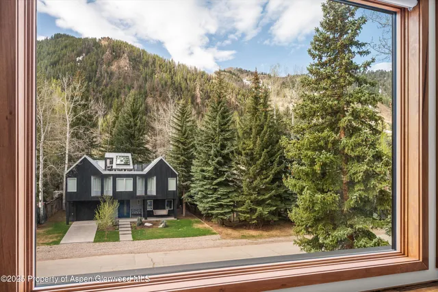 $3,995,000 | 926 Waters Avenue, Unit 203, Aspen, CO 81611