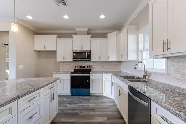 $415,000 | 11848 Northwest 15th Road, Gainesville, FL 32606