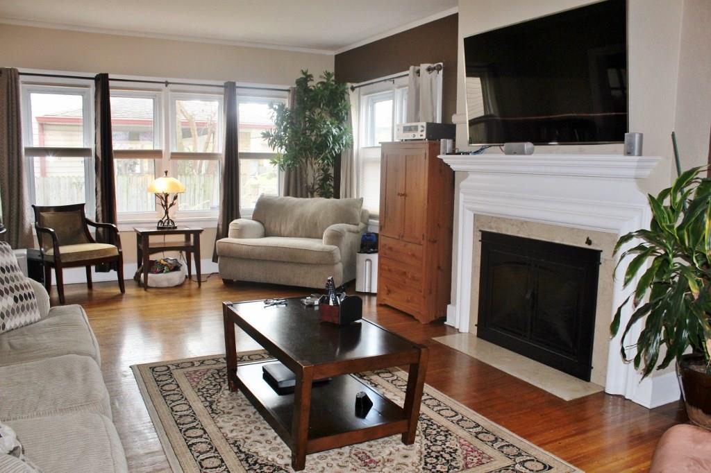 3351 Ruckle Street Indianapolis, IN 46205 - Photo 2 of 23 Gallery Image 2