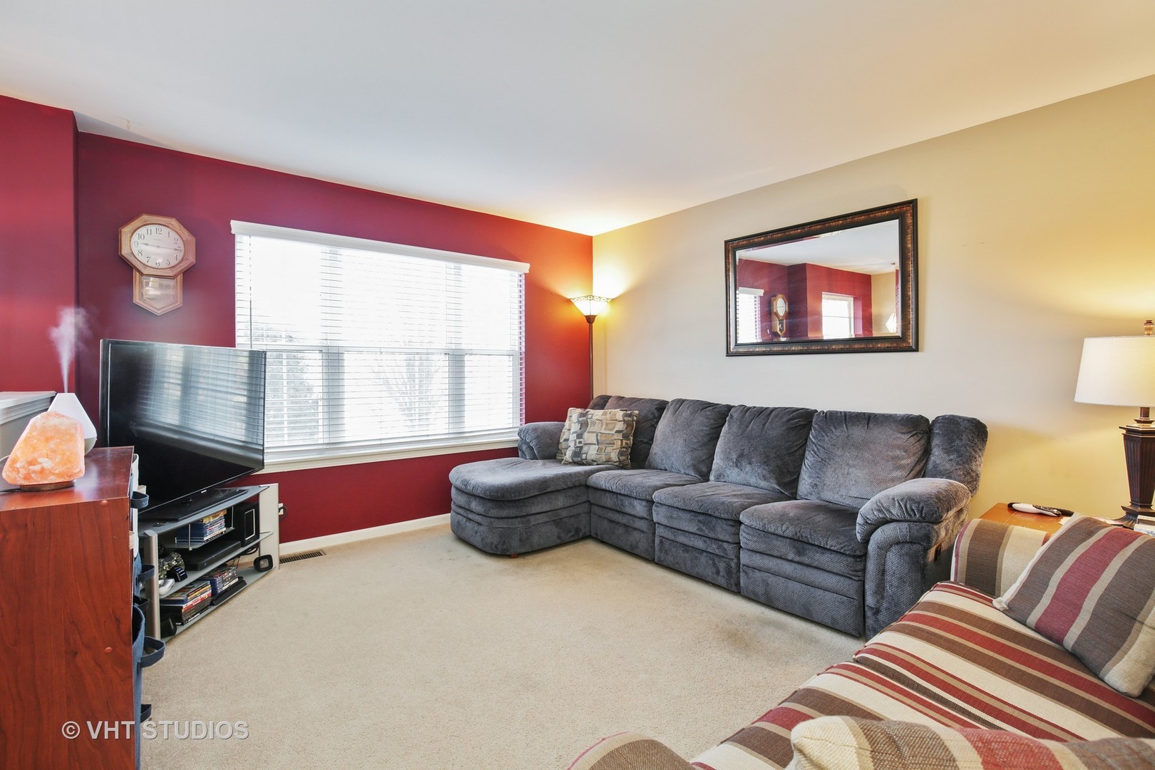 914 Clover Lane Pingree Grove, IL 60140 - Photo 2 of 13