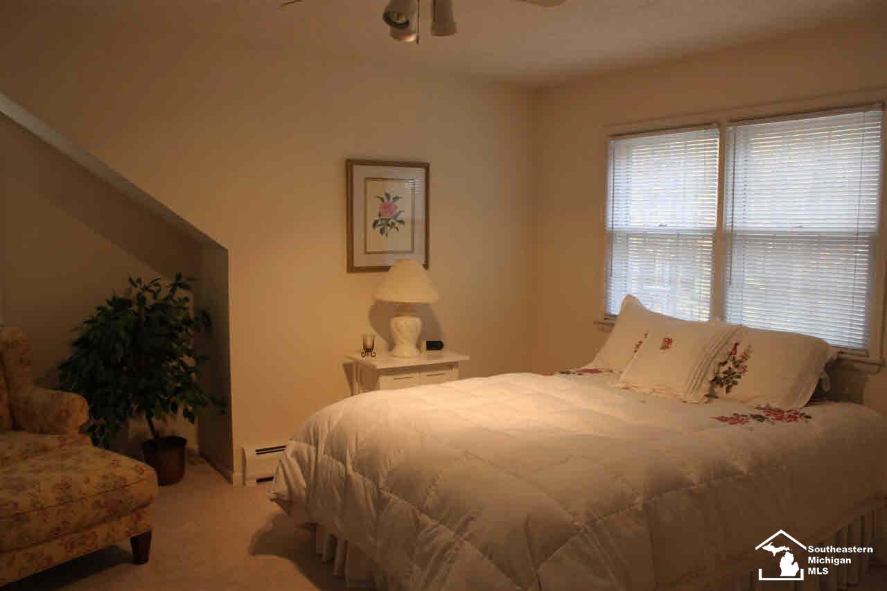 2080 Wells Road Dundee, MI 48131 - Photo 11 of 16 2nd Bedroom