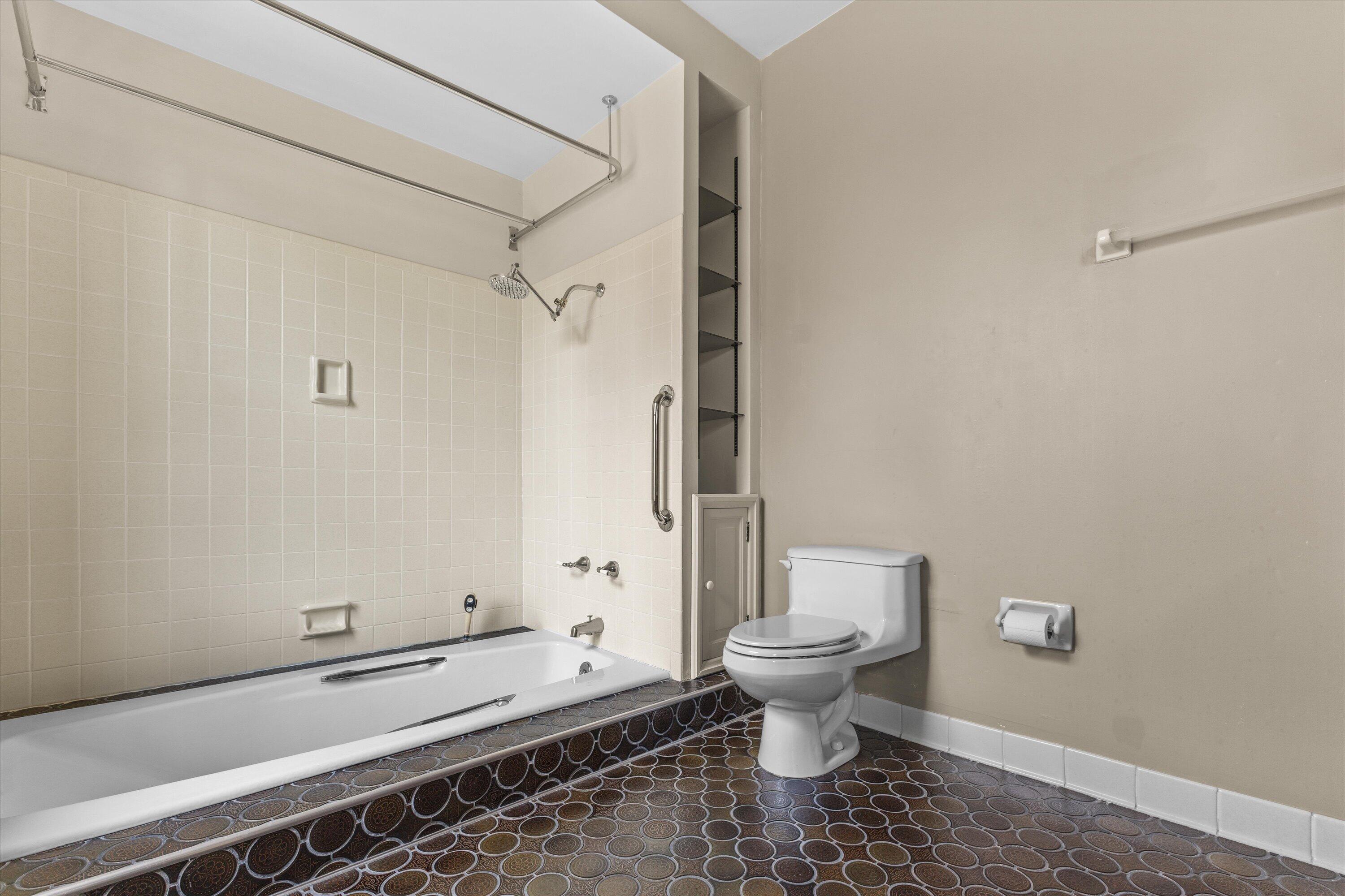 N72 W13449 Good Hope Road Menomonee Falls, WI 53051 - Photo 29 of 65 En Suite Bath