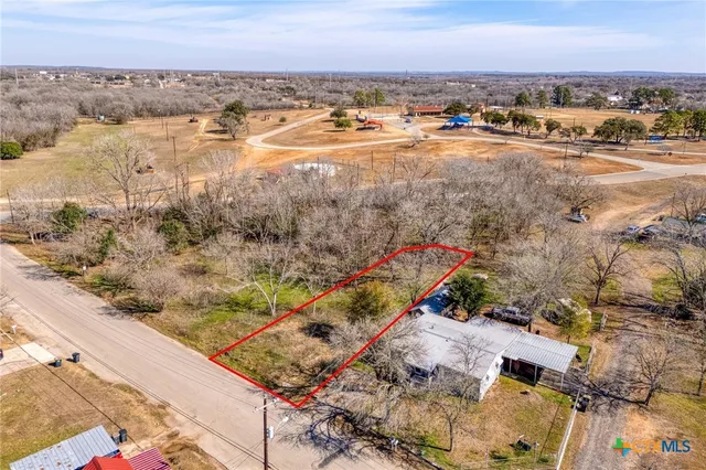 $50,000 | 1018 North Hackberry Avenue, Luling, TX 78648