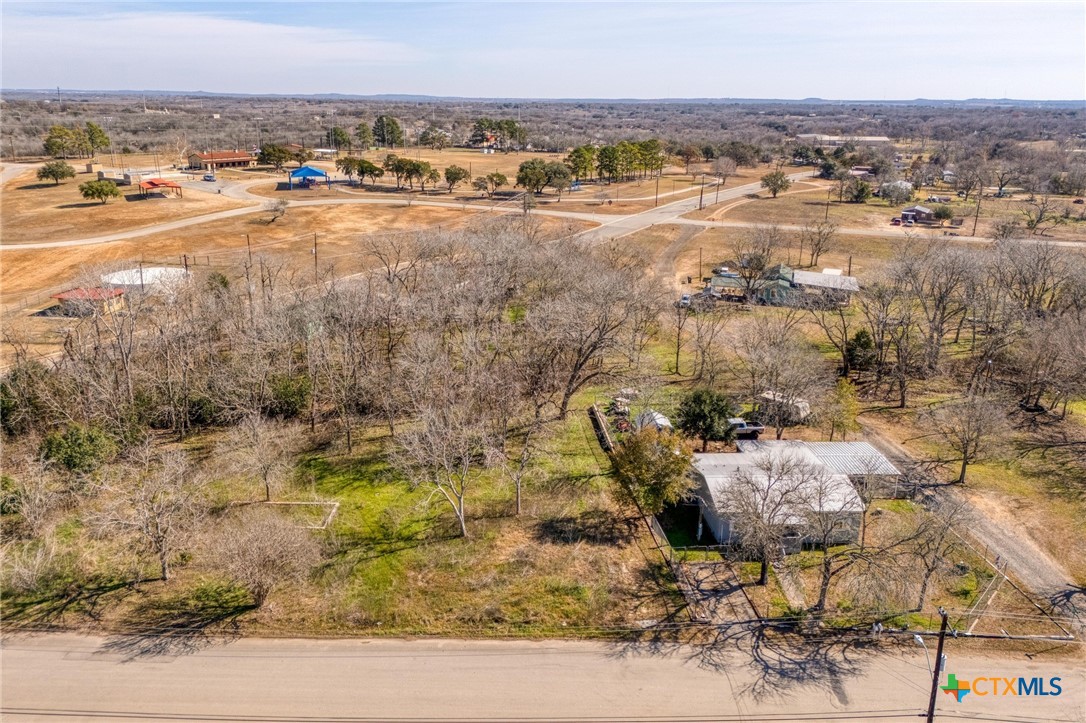 1018 North Hackberry Avenue Luling, TX 78648 - Photo 2 of 6