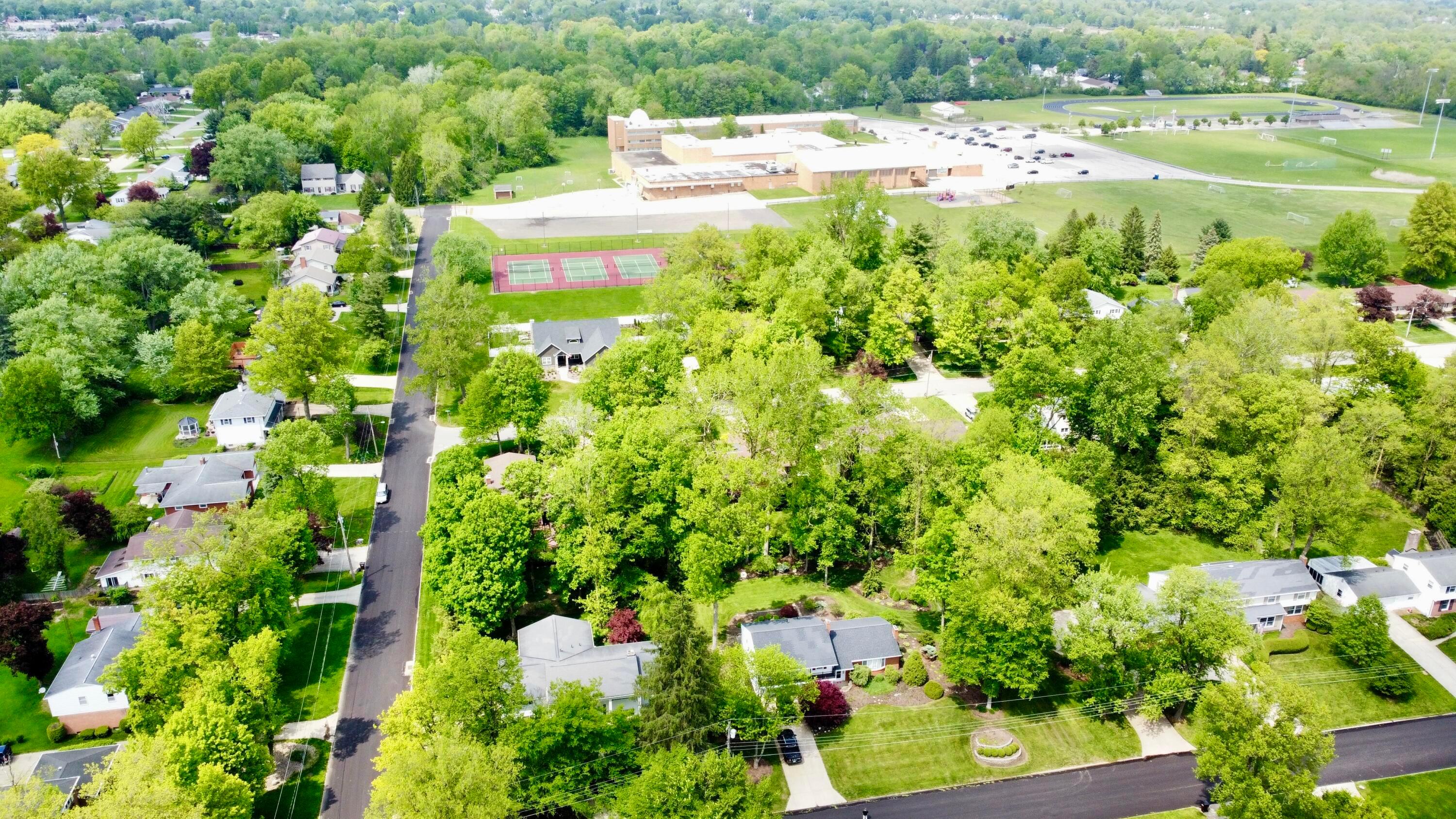 156 Sherbrook Road Mansfield, OH 44907 - Photo 8 of 29 dji_fly_20250515_150214_561_174741916376