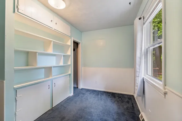 $207,500 | 4282 Woodworth Avenue, Holt, MI 48842