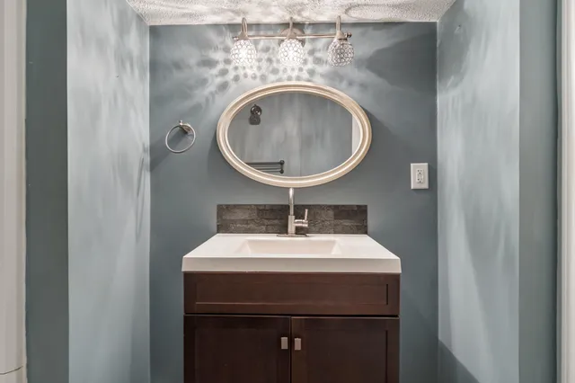 $207,500 | 4282 Woodworth Avenue, Holt, MI 48842