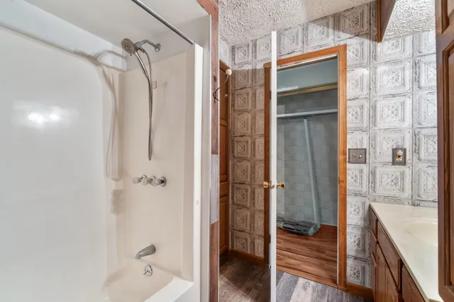 $207,500 | 4282 Woodworth Avenue, Holt, MI 48842