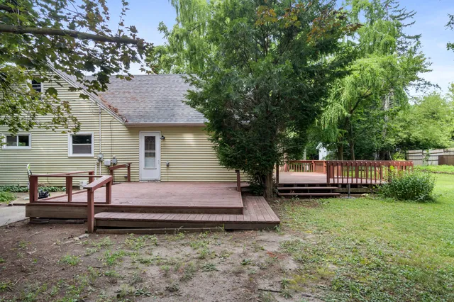 $207,500 | 4282 Woodworth Avenue, Holt, MI 48842