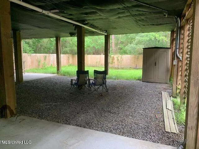 $1,800 | 4105 7th Street, Bay St. Louis, MS 39520