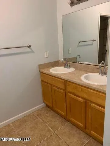 $1,800 | 4105 7th Street, Bay St. Louis, MS 39520