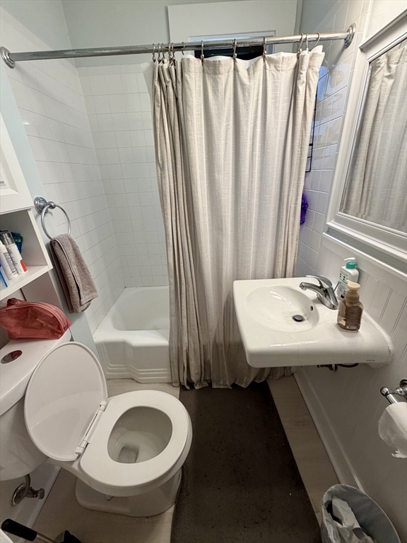 5 Winchester Street, Unit 202 Brookline, MA 02446 - Photo 8 of 12