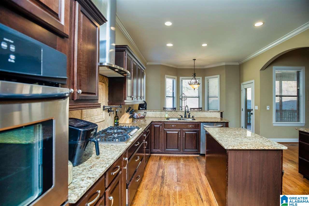 101 Hampton Cove Pelham, AL 35124 - Photo 6 of 49