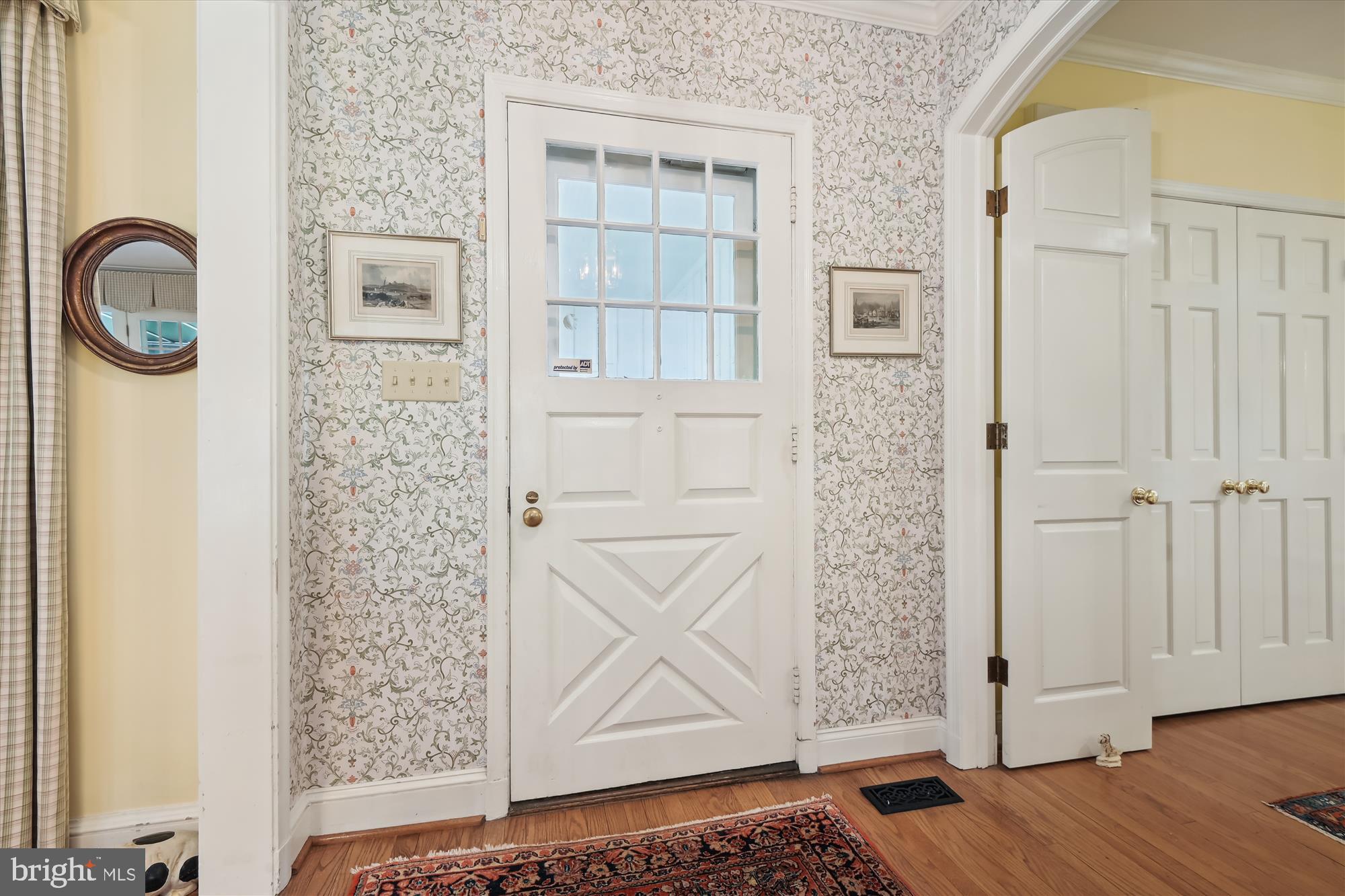 7809 Overbrook Road Towson, MD 21204 - Photo 10 of 95 Entry