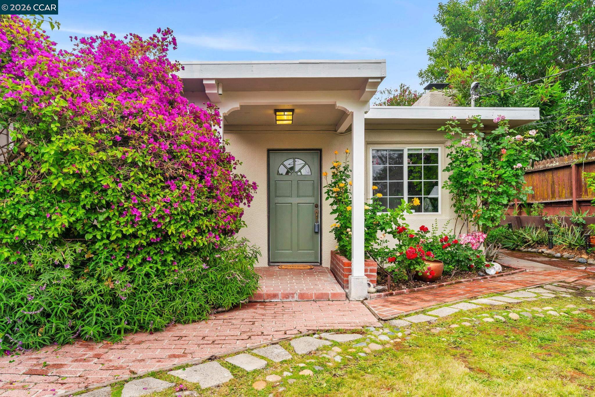 1432 Sunset Loop Lafayette, CA 94549 - Photo 1 of 33 Gallery Image 1