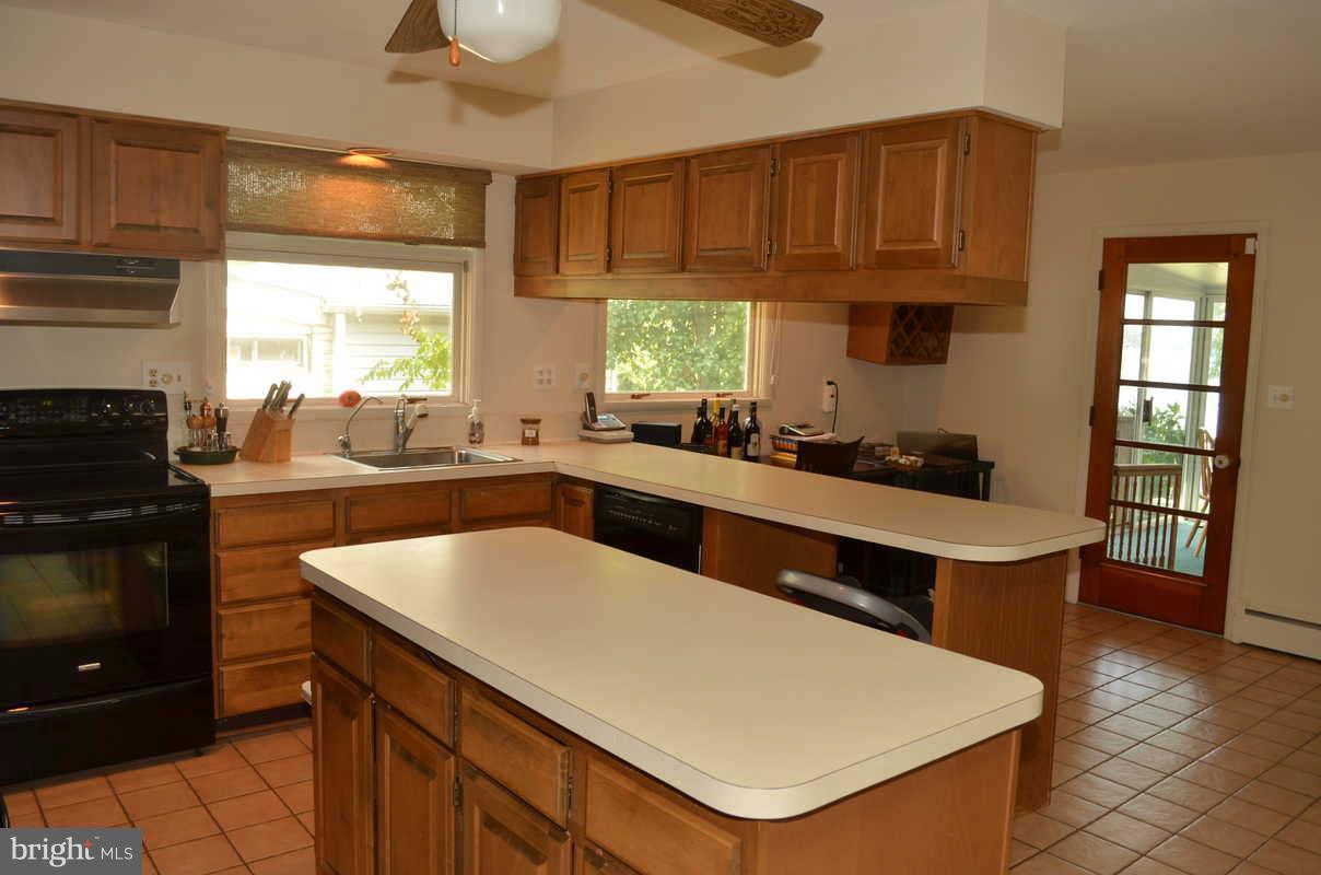 2723 Cedar Drive Riva, MD 21140 - Photo 11 of 26 Kitchen